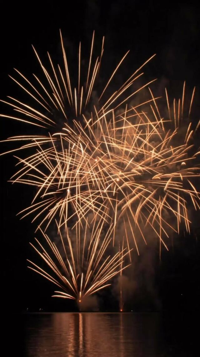 Soirée 14 juillet  2023 !
7 places de disponible uniquement !
Sortie élégante en petit comité ! 
Sunset, feu d’artifices et apéro dînatoire ⚓️